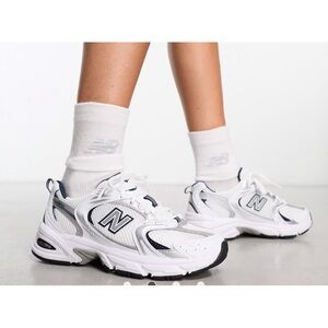 New Balance 530 in white/silver/navy - size 36~6 women’s